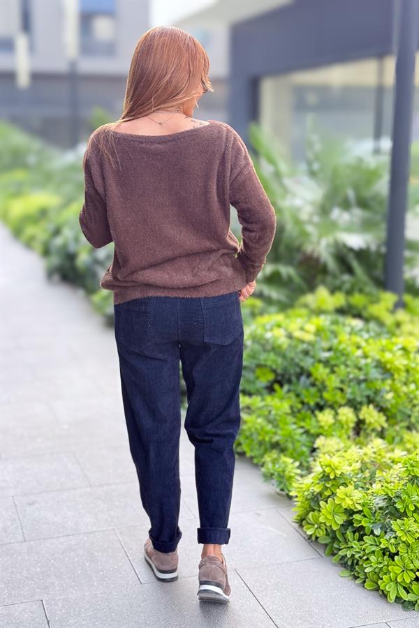 Yaprak Desenli V Yaka Angora Kazak Acı Kahve Renk