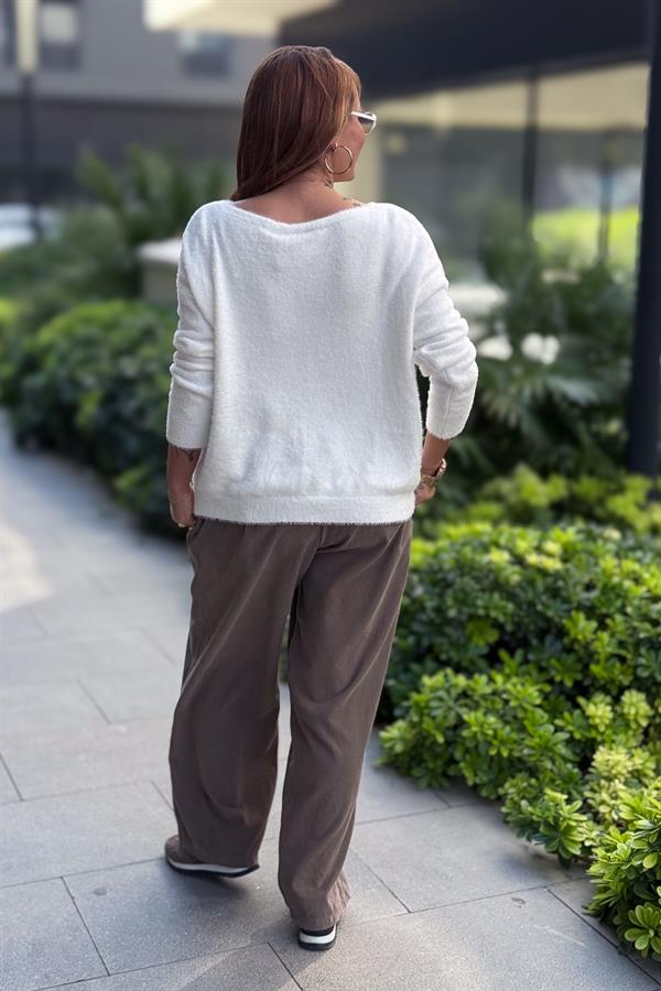 Yaprak Desenli V Yaka Angora Kazak Beyaz Renk