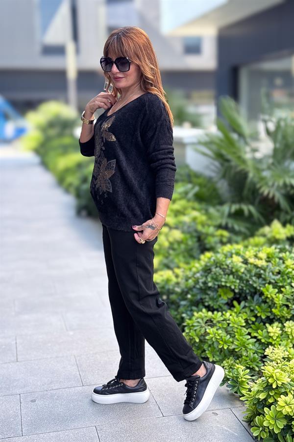 Yaprak Desenli V Yaka Angora Kazak Siyah Renk