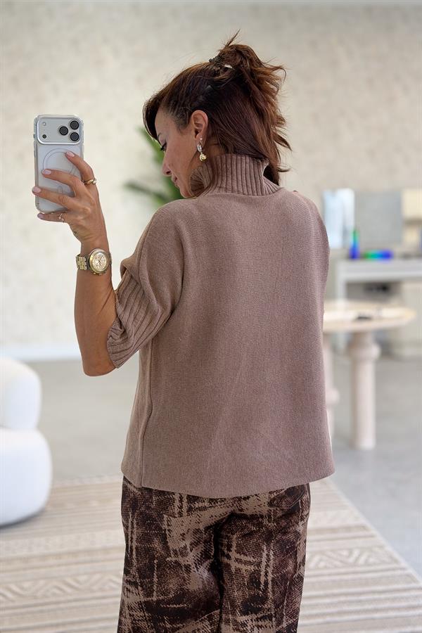 Yarım Kol Dik Yaka Triko Camel Renk