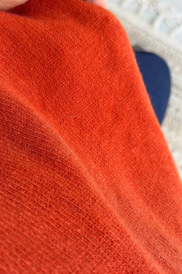 Yarım Kol Dik Yaka Triko Kiremit Renk