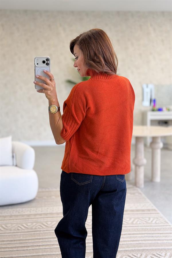 Yarım Kol Dik Yaka Triko Kiremit Renk