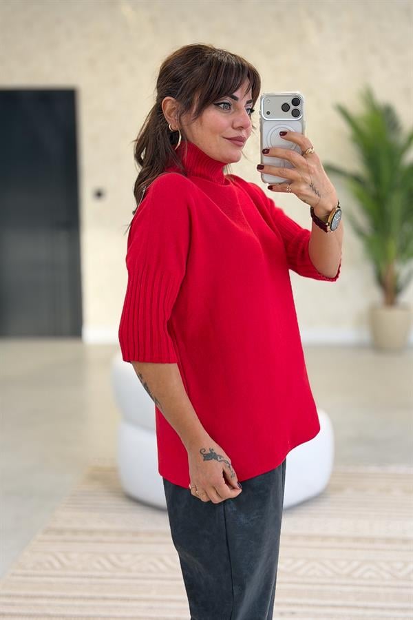 Yarım Kol Dik Yaka Triko Kırmızı Renk