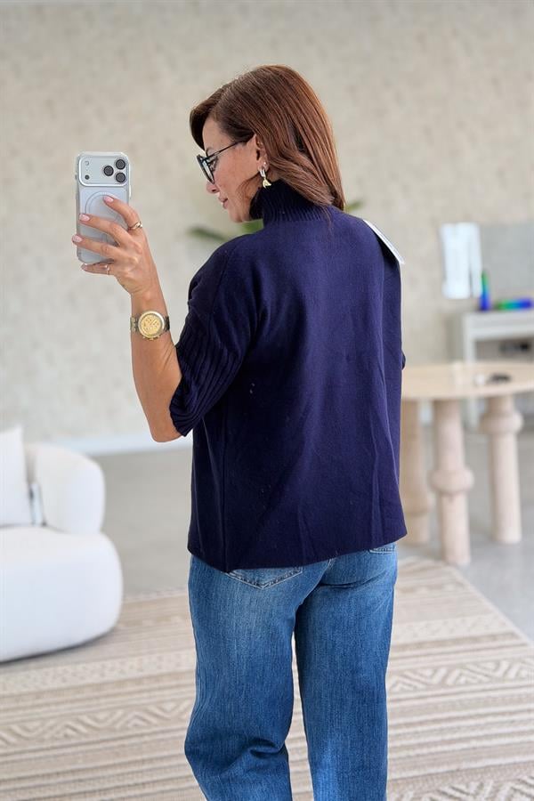 Yarım Kol Dik Yaka Triko Lacivert Renk