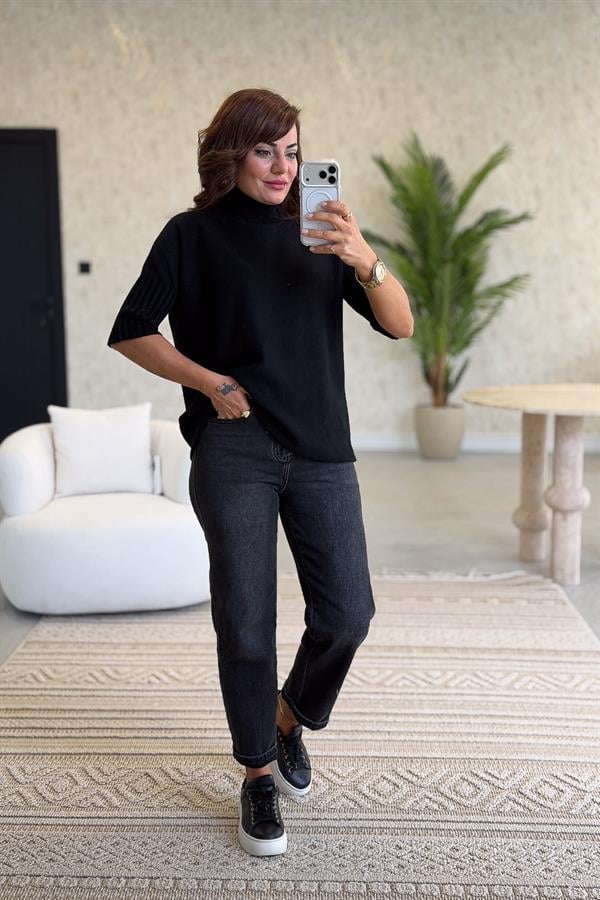 Yarım Kol Dik Yaka Triko Siyah Renk