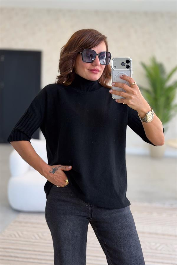 Yarım Kol Dik Yaka Triko Siyah Renk