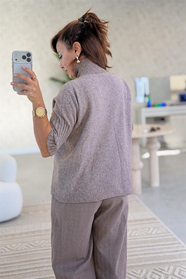 Yarım Kol Dik Yaka Triko Vizon Renk