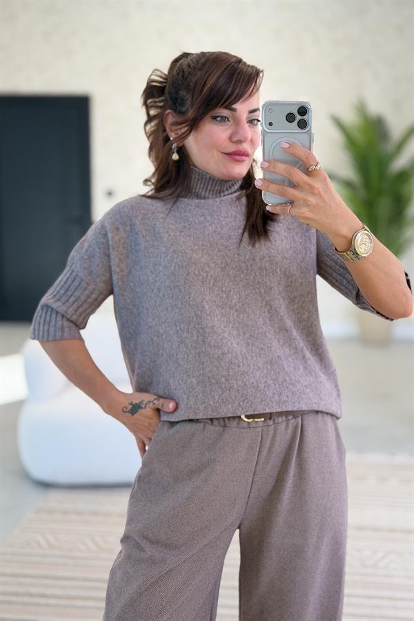 Yarım Kol Dik Yaka Triko Vizon Renk