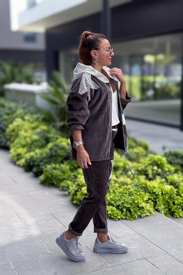 Yıldız Lak Pul İşlemeli Beli Büzgülü Kapüşonlu Kadife Ceket Antresit Renk