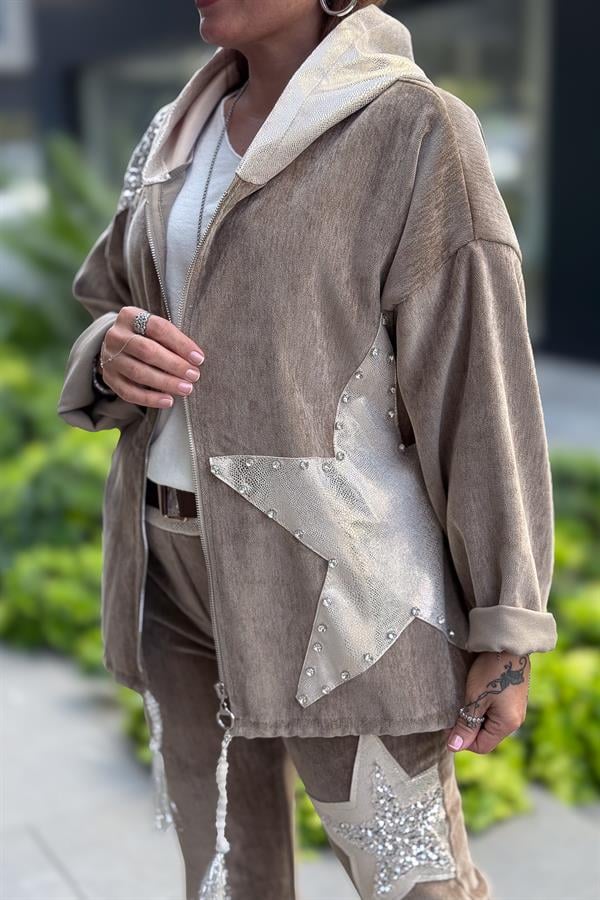 Yıldız Lak Pul İşlemeli Beli Büzgülü Kapüşonlu Kadife Ceket Camel Renk