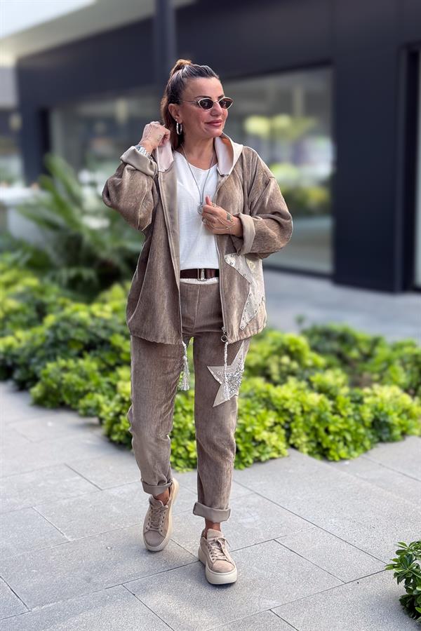 Yıldız Lak Pul İşlemeli Kadife Pantolon Camel Renk