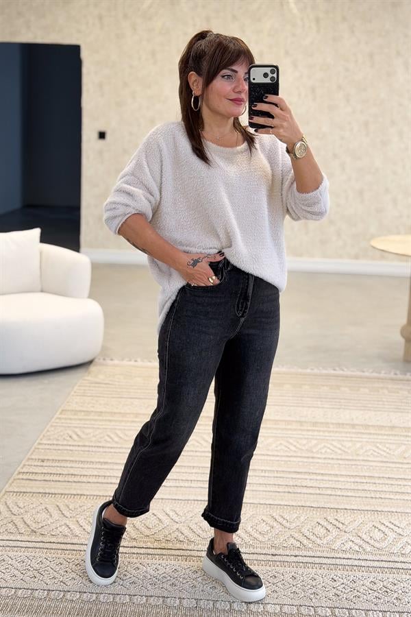 Yuvarlak Yaka Peluş Kazak Krem Renk