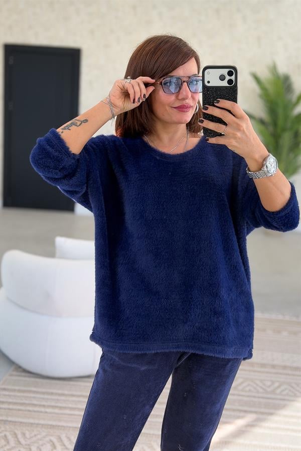 Yuvarlak Yaka Peluş Kazak Lacivert Renk
