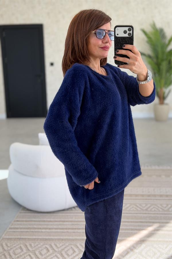 Yuvarlak Yaka Peluş Kazak Lacivert Renk