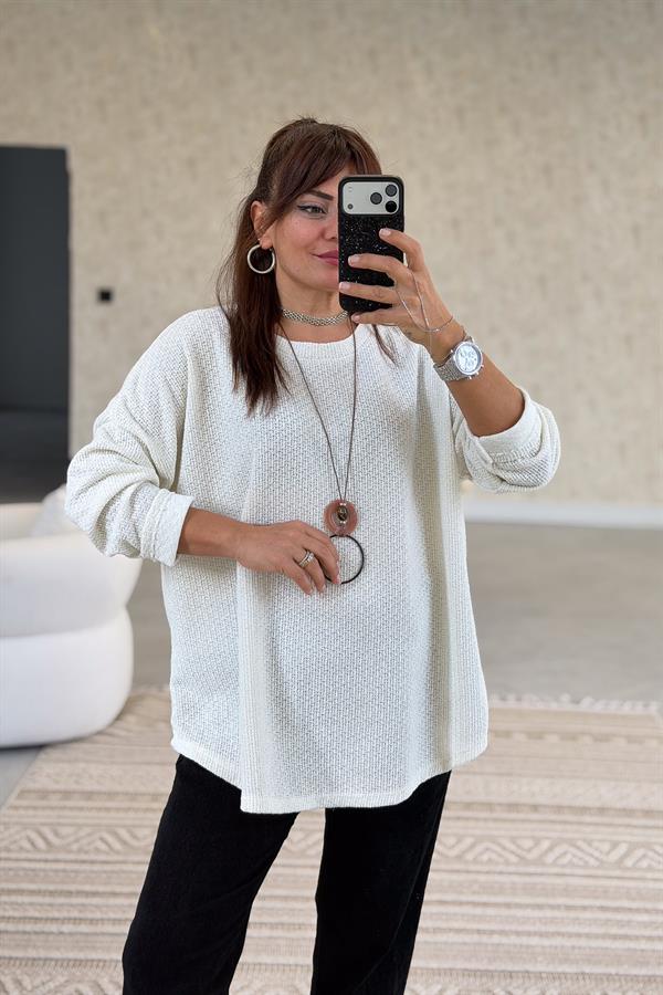 Yuvarlak Yaka Simli Kadife Bluz Krem Renk