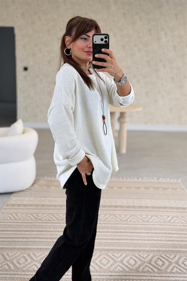 Yuvarlak Yaka Simli Kadife Bluz Krem Renk