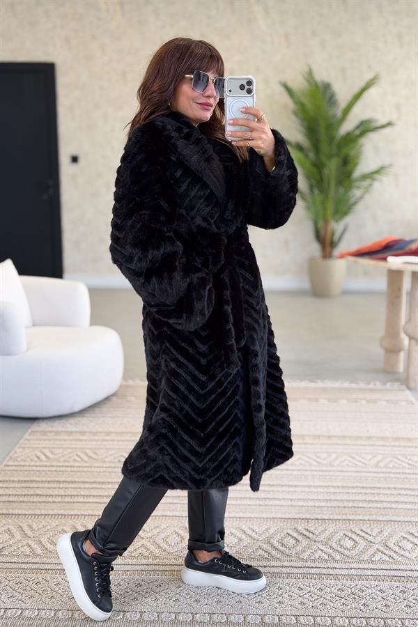Zikzak Çizgili Kuşaklı Angora Kaban Siyah Renk