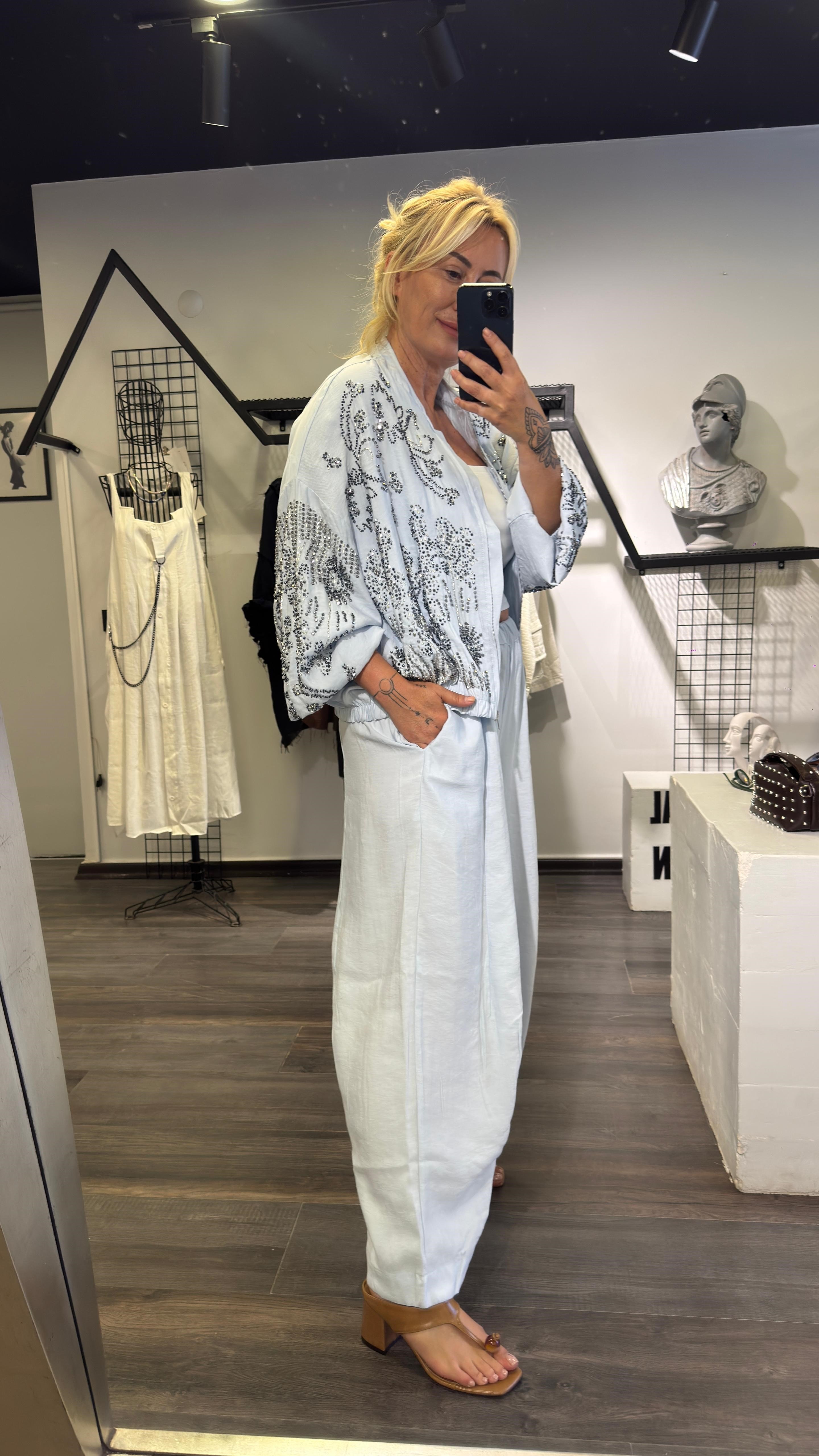 MAVİ HAVUÇ MODEL PANTOLON
