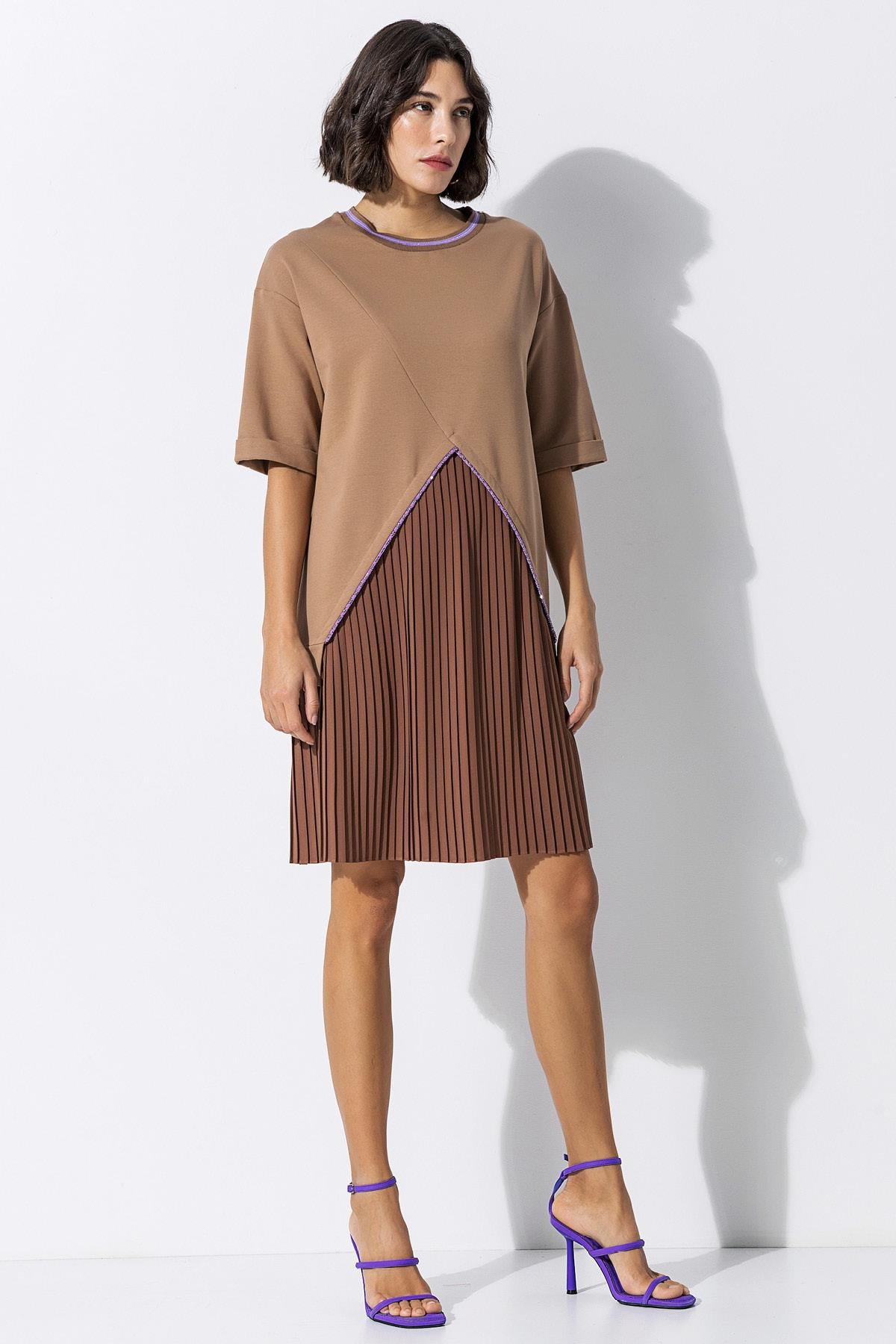 Pileli Bisiklet Yaka Elbise