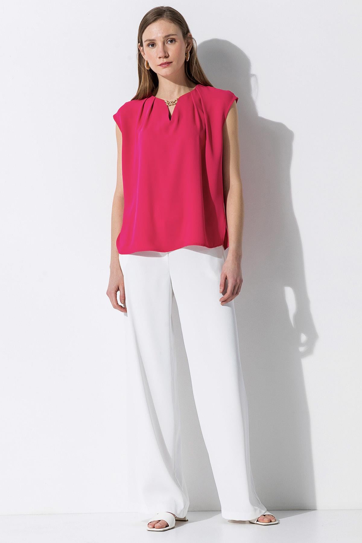 Zincir Detaylı Bluz