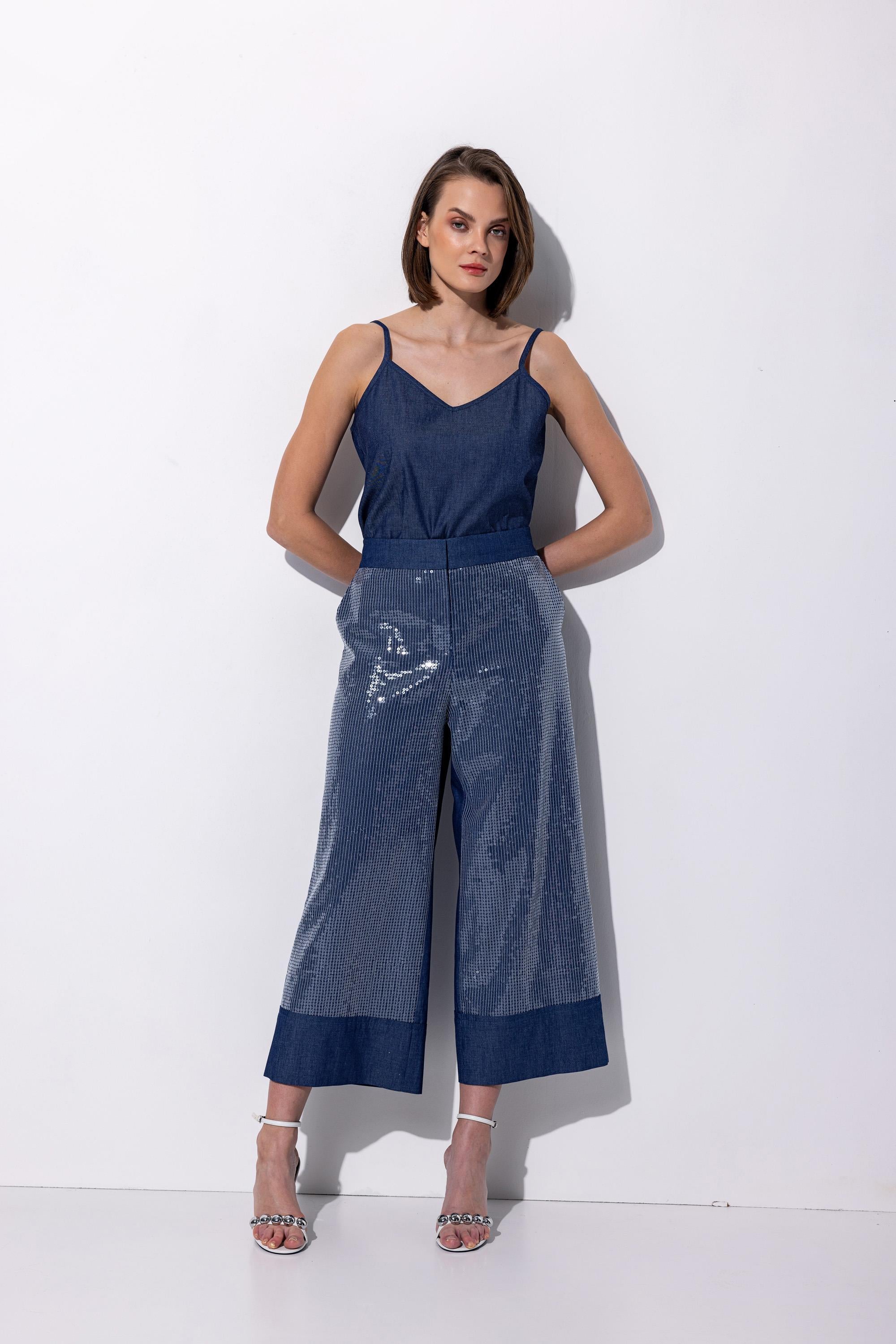 Askılı V Yaka Bluz