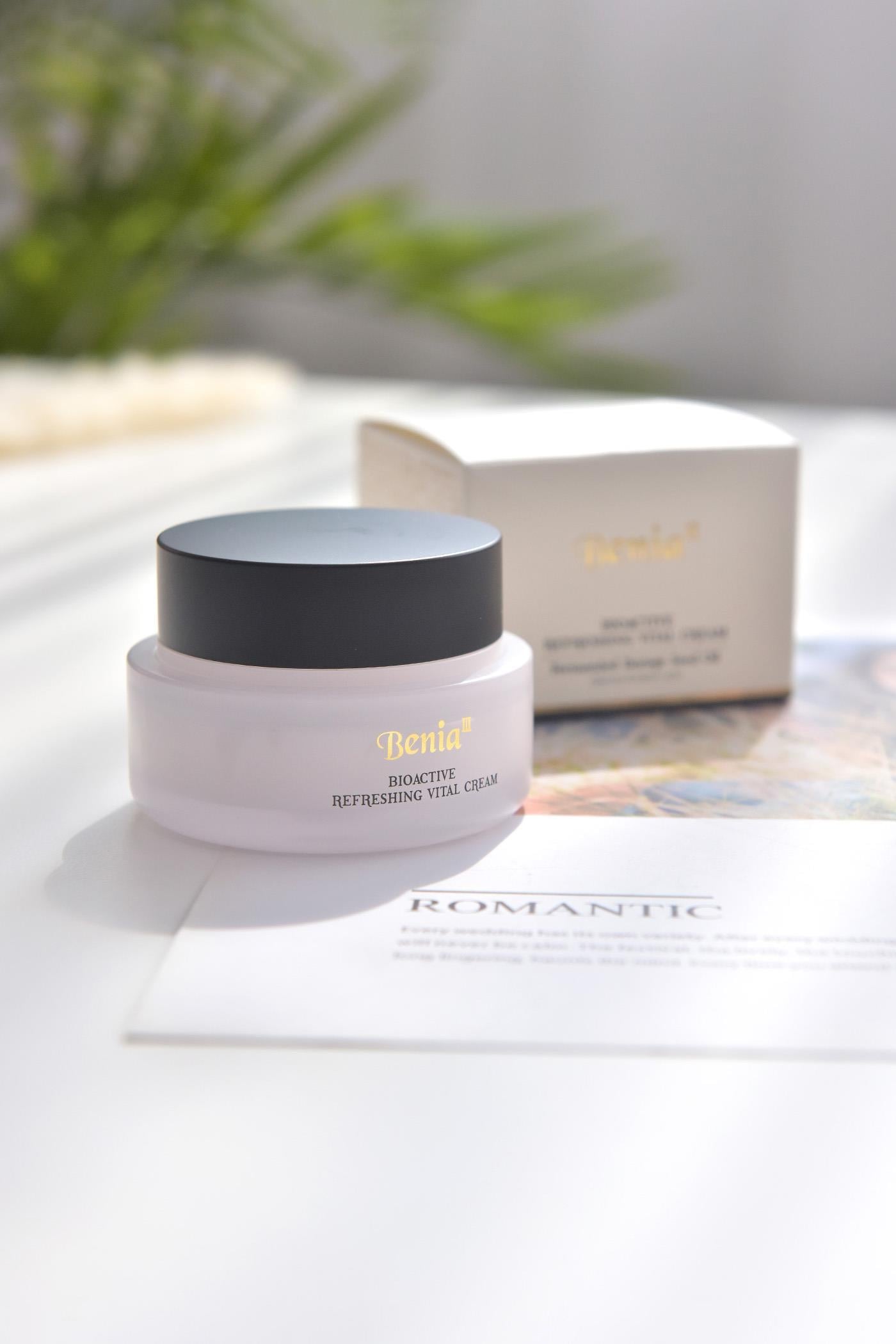 Benia3 Kırışıklık Karşıtı ve Aydınlatıcı Nemlendirici Yüz Kremi - Bioactive Refreshing Vital Cream 50 ML