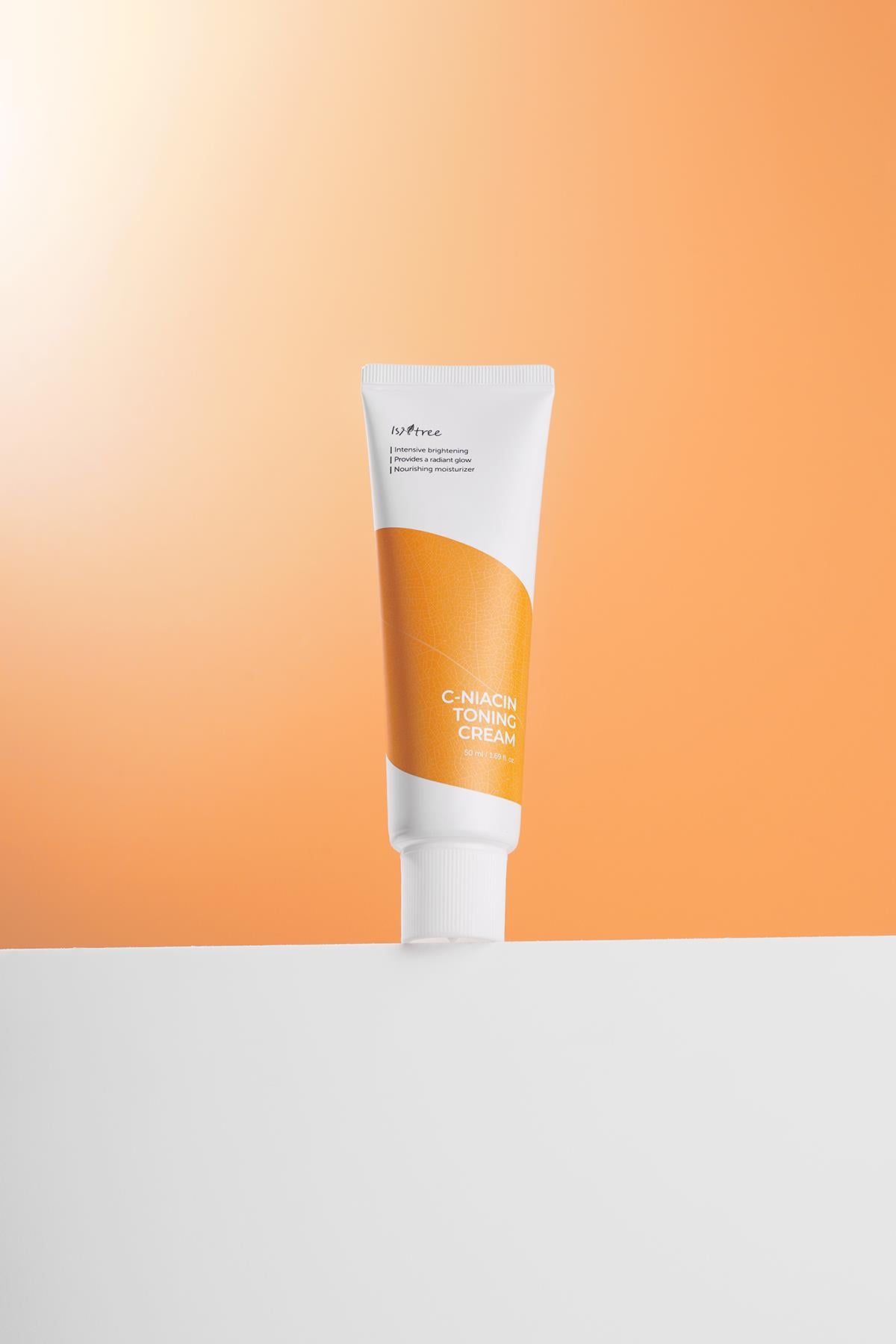 Isntree C-Niacin Toning Cream 50 ml (Vitamin Kaynağı, Parlak ve Aydınlık Cilt Tonu Bakım Kremi)