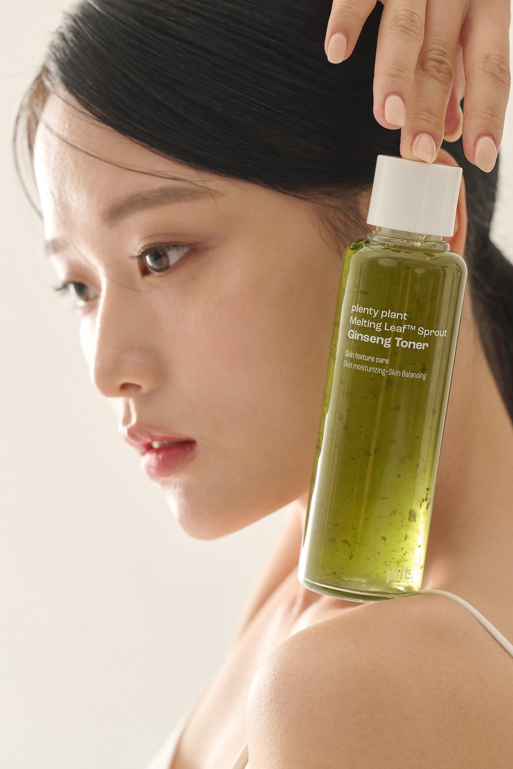 Plenty Plant -Pürüzsüzleştirici Tonik- Melting Leaf Sprout Ginseng Toner 150 mL