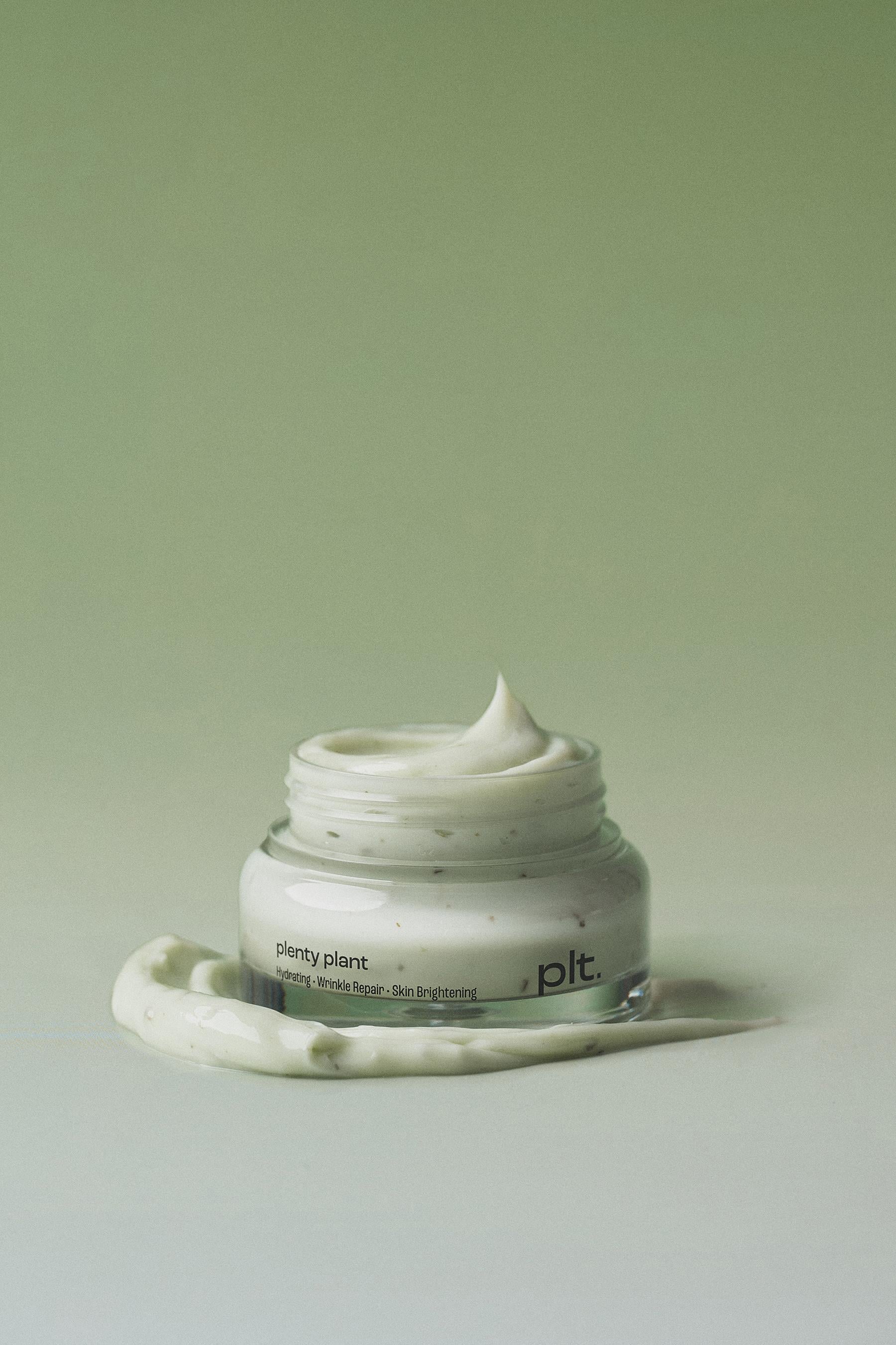 Plenty Plant -Sıkılaştırıcı Krem- Melting Leaf Sprout Ginseng Cream 50 gr