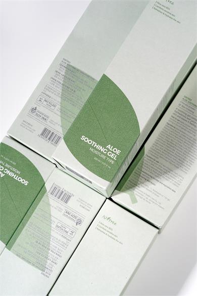 Isntree Aloe Soothing Gel, Moisture 150 ML (Yatıştırıcı ve Soğutucu Bakım Jeli)