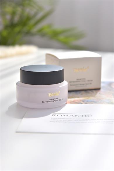 Benia3 Kırışıklık Karşıtı ve Aydınlatıcı Nemlendirici Yüz Kremi - Bioactive Refreshing Vital Cream 50 ML