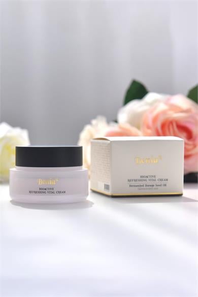 Benia3 Kırışıklık Karşıtı ve Aydınlatıcı Nemlendirici Yüz Kremi - Bioactive Refreshing Vital Cream 50 ML