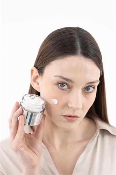 Bueno Anti Wrinkle Fill-Up Peptide Cream Yaşlanma Karşıtı Yüz Kremi 80 gr