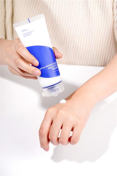 Isntree Hyaluronic Acid Aqua Gel Cream 100 ml (5 Tip Hyalüronik Asit İçeren Nemlendirici Krem)