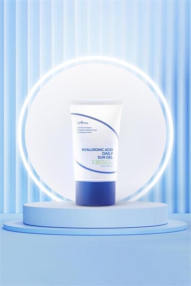 Isntree Hyalüronik Asitli Su Bazlı Güneş Jeli Günlük Koruma Spf 30 (50 ML)