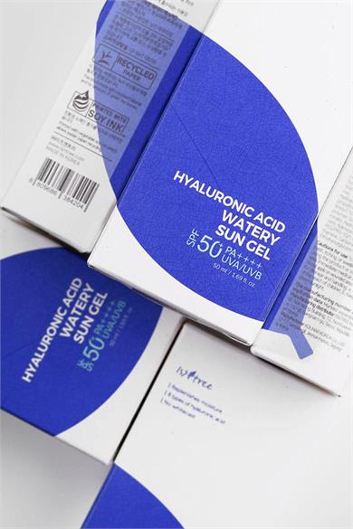 Isntree Hyaluronic Acid Watery Sun Gel 50 ml (Kimyasal Filtreli 8 Tip Hyalüronik Asit İçeren SPF50+ Güneş Koruyucu Bakım Jeli)