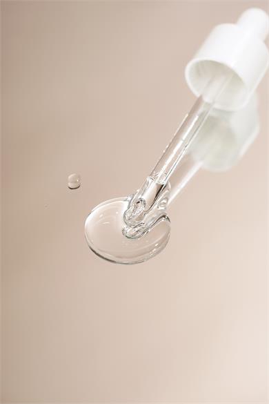 Isntree TW-Real BIFIDA Ampoule 50 ml (Cilt Tonu ve Kırışıklık Bakım Serumu, Esneklik Bakım Ampulü)