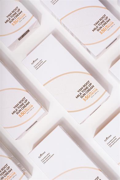 Isntree Tone Up Etkili Güneş Kremi Yüksek Koruma Spf 50 (50 ML) Ton Eşitleyici Vegan