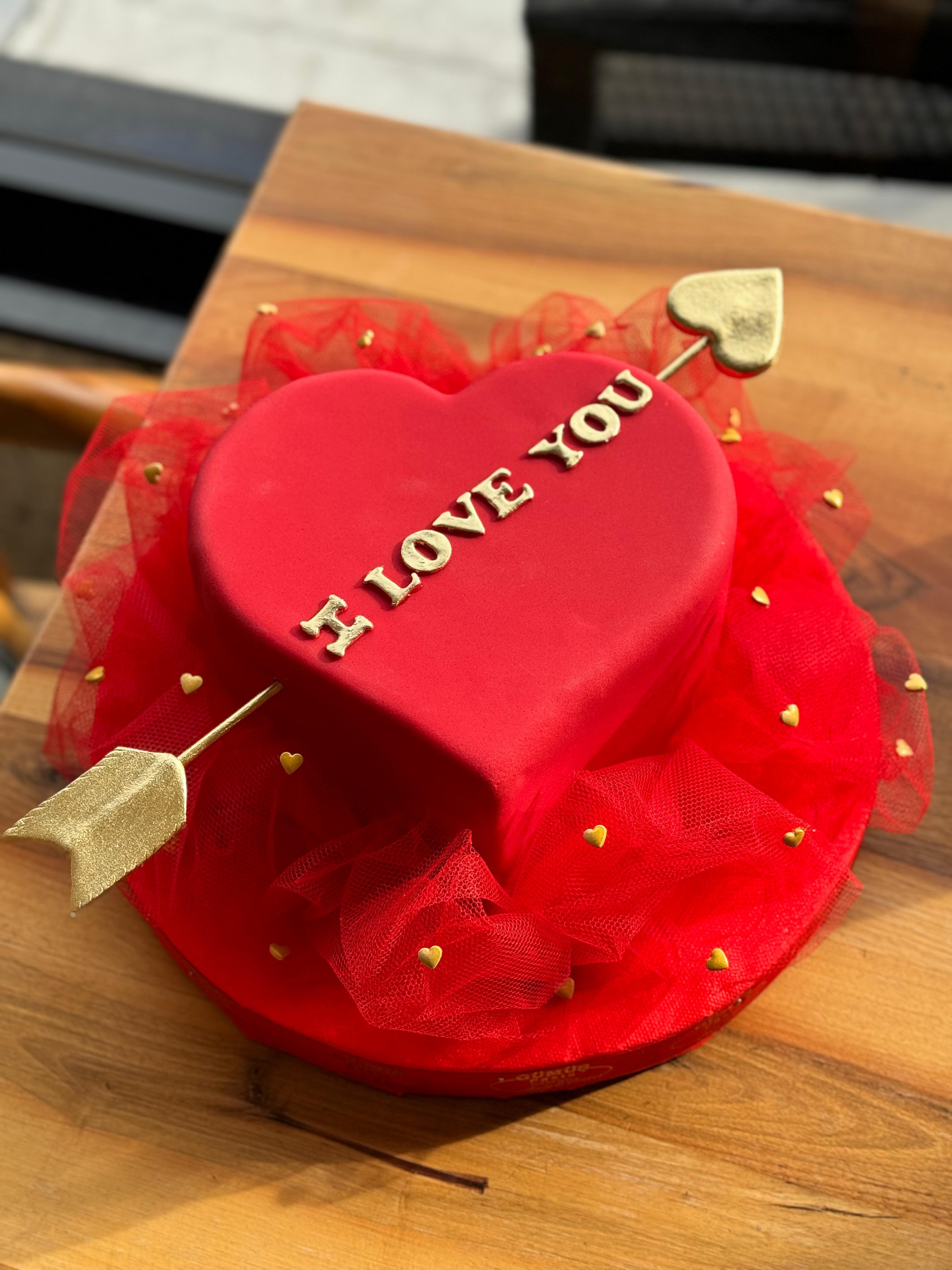 Love Sevgililer Günü Yaş Pasta