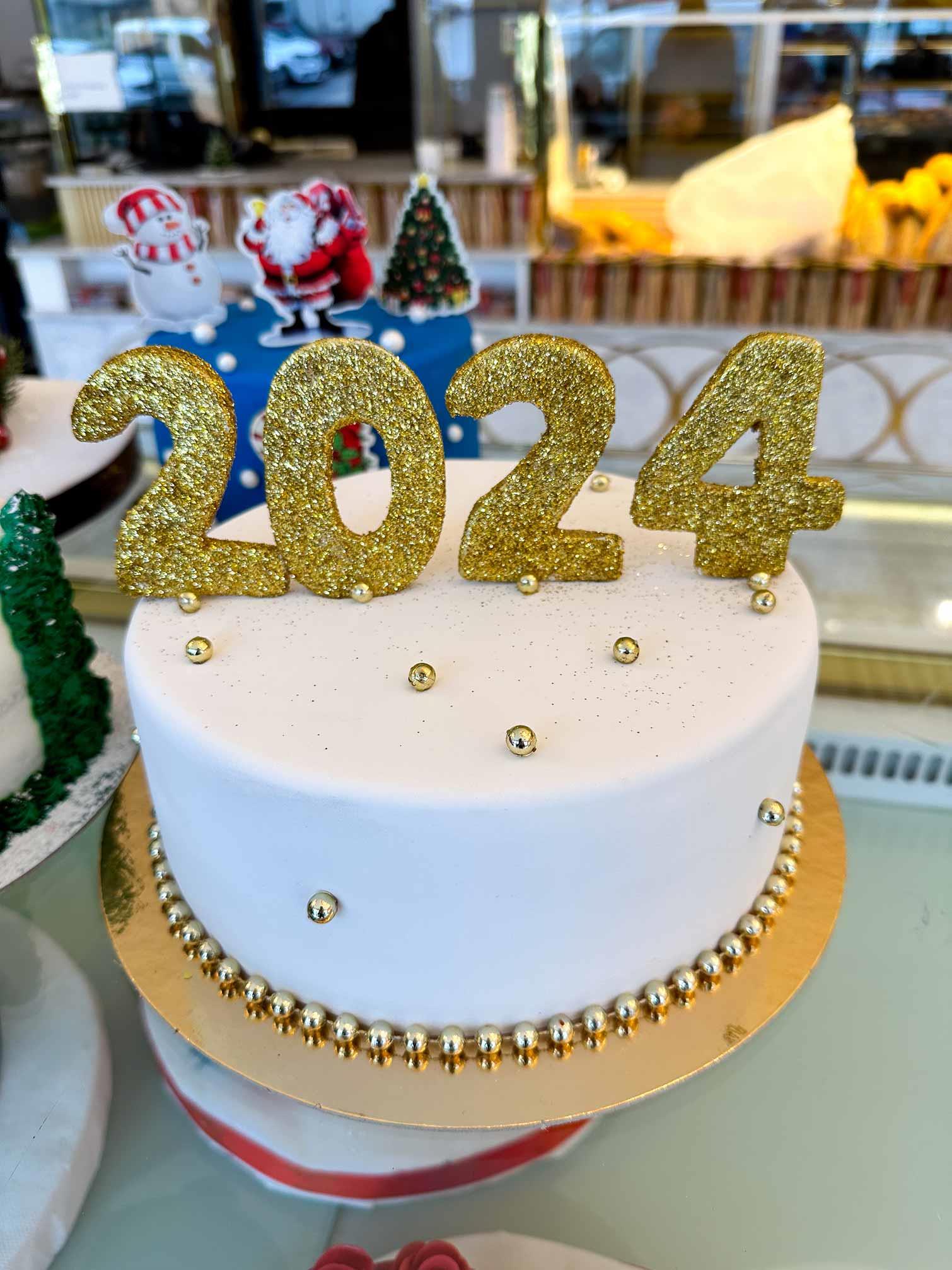 Hoşgeldin 2024 Yılbaşı Pastası Model 4