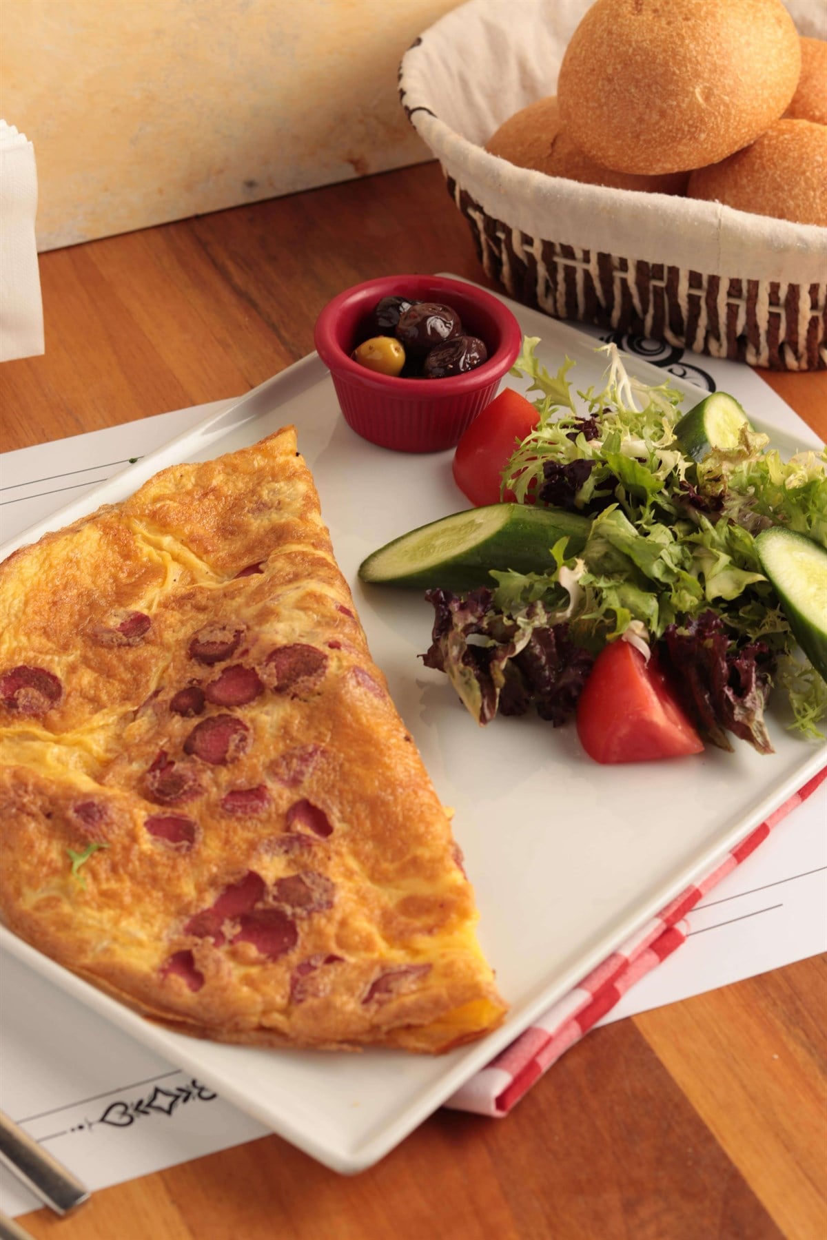 Sosisli Omlet