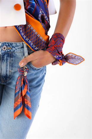 8 Maison Ivy Trail Bag Charm / Keychain