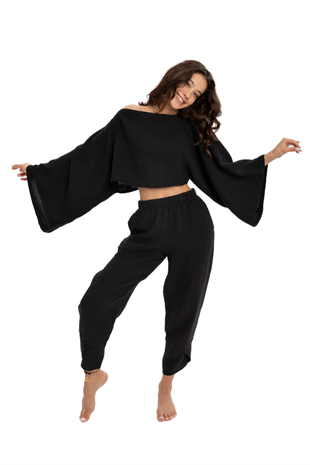 Husufi Black Crop Top