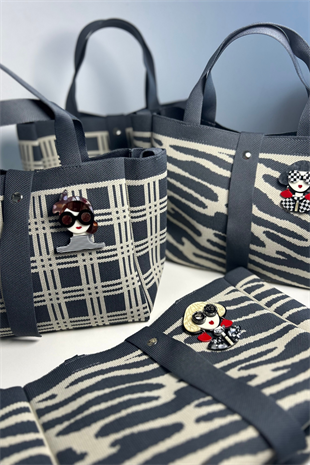 Lisa Grey Zebra Patterned Bag