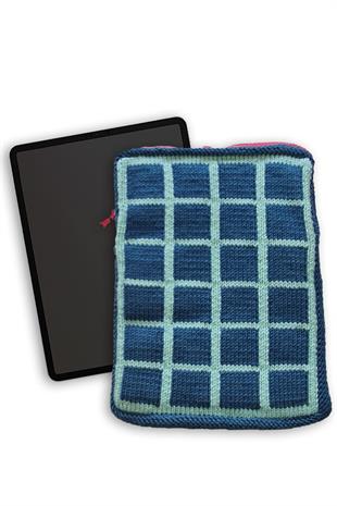Zone Design Hand-Knitted Laptop / Tablet Sleeve - Mixed Minds