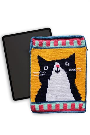 Zone Design Hand-Knitted Laptop / Tablet Sleeve - Kedu