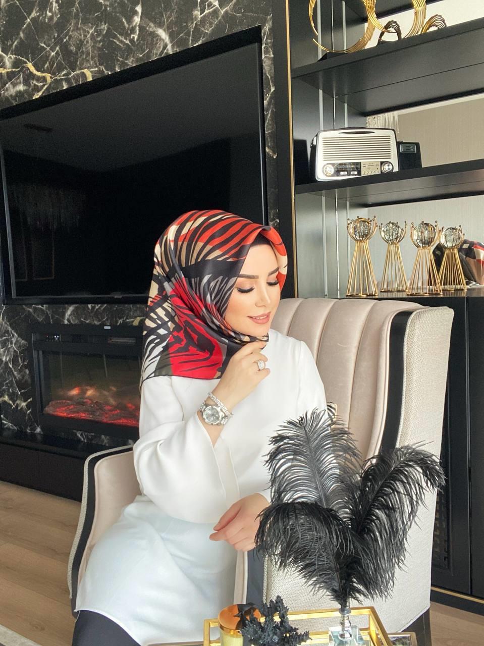 Armine Eşarp