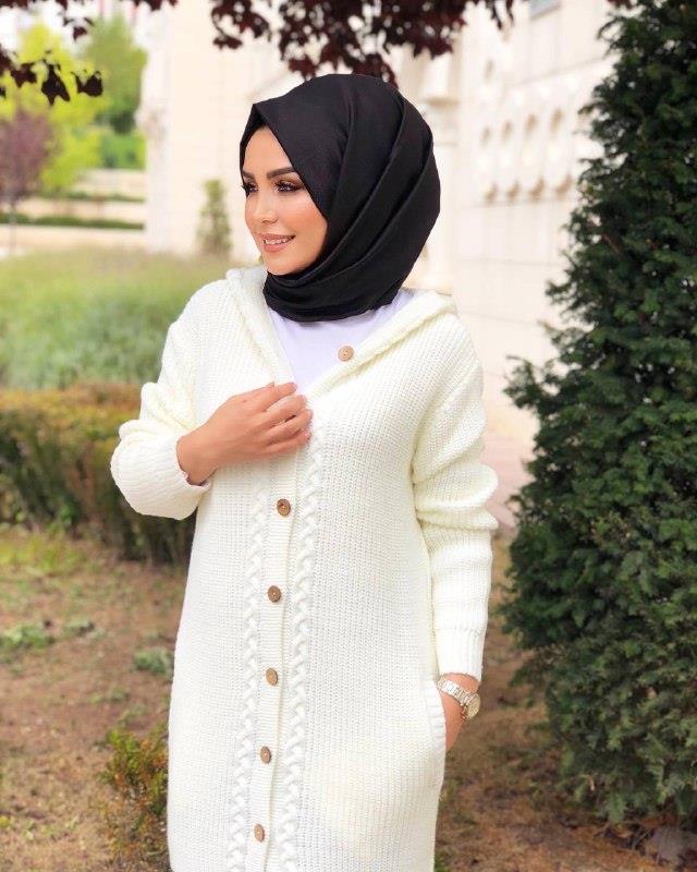 Safiye Başol Hırka