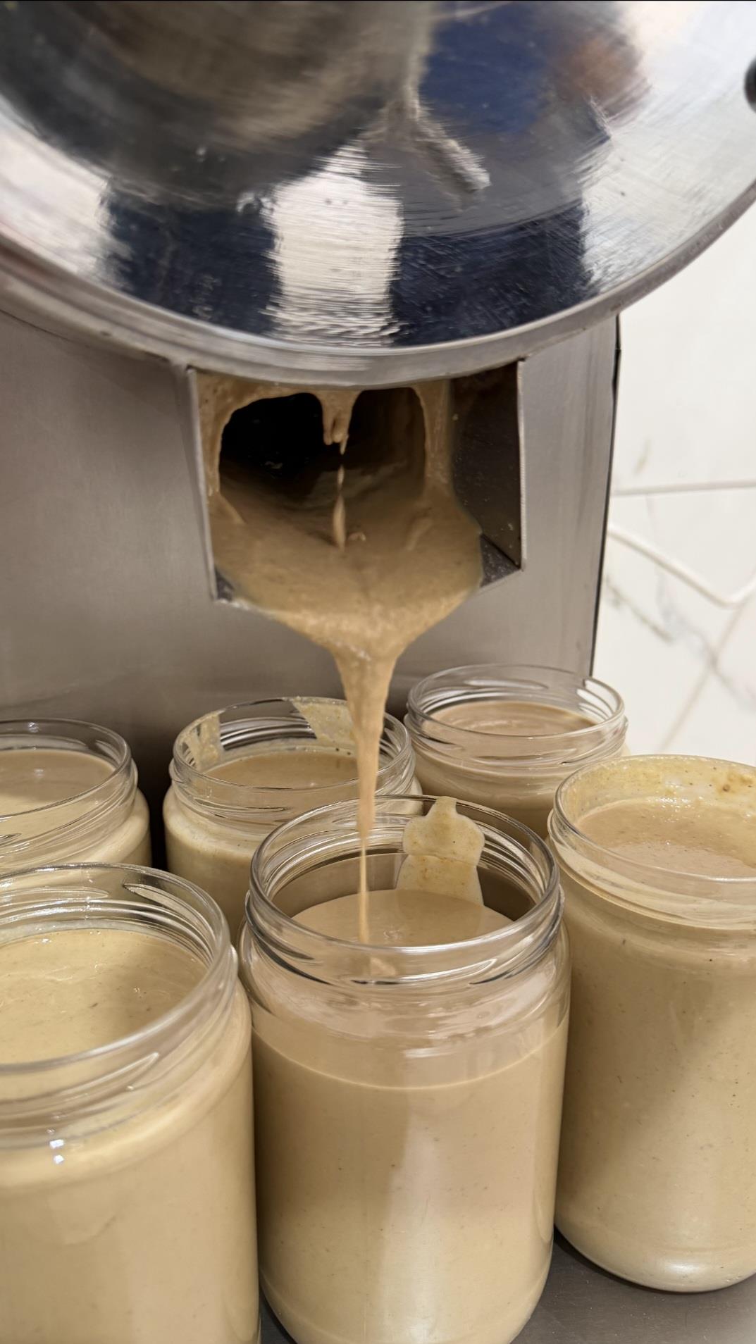 SEBOŞ'TAN TAHİN EZMESİ