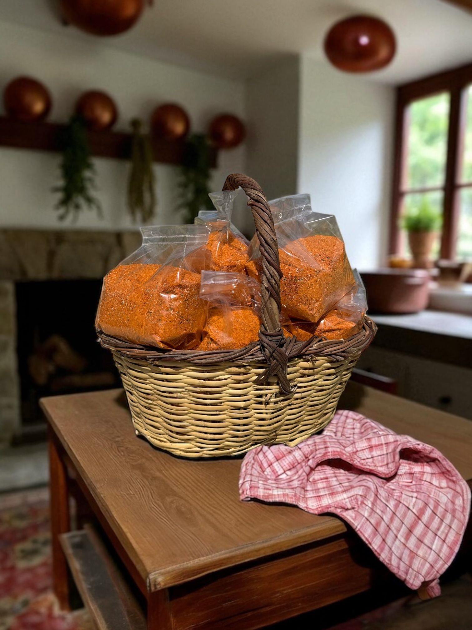 GELENEKSEL KÖY TARHANASI